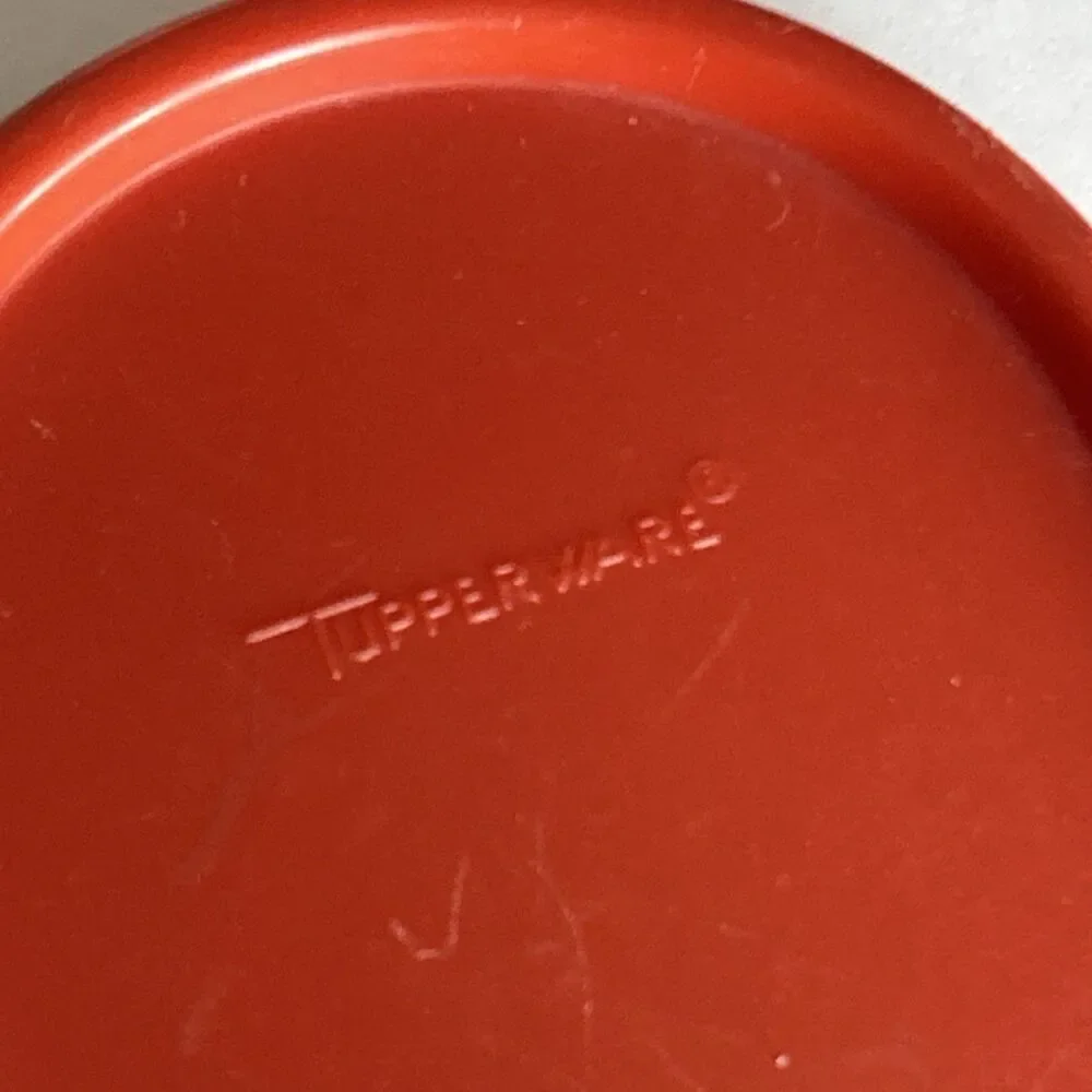 Vintage Tupperware Modular Mates Oval Seal Replacement Lid 1616-15 red